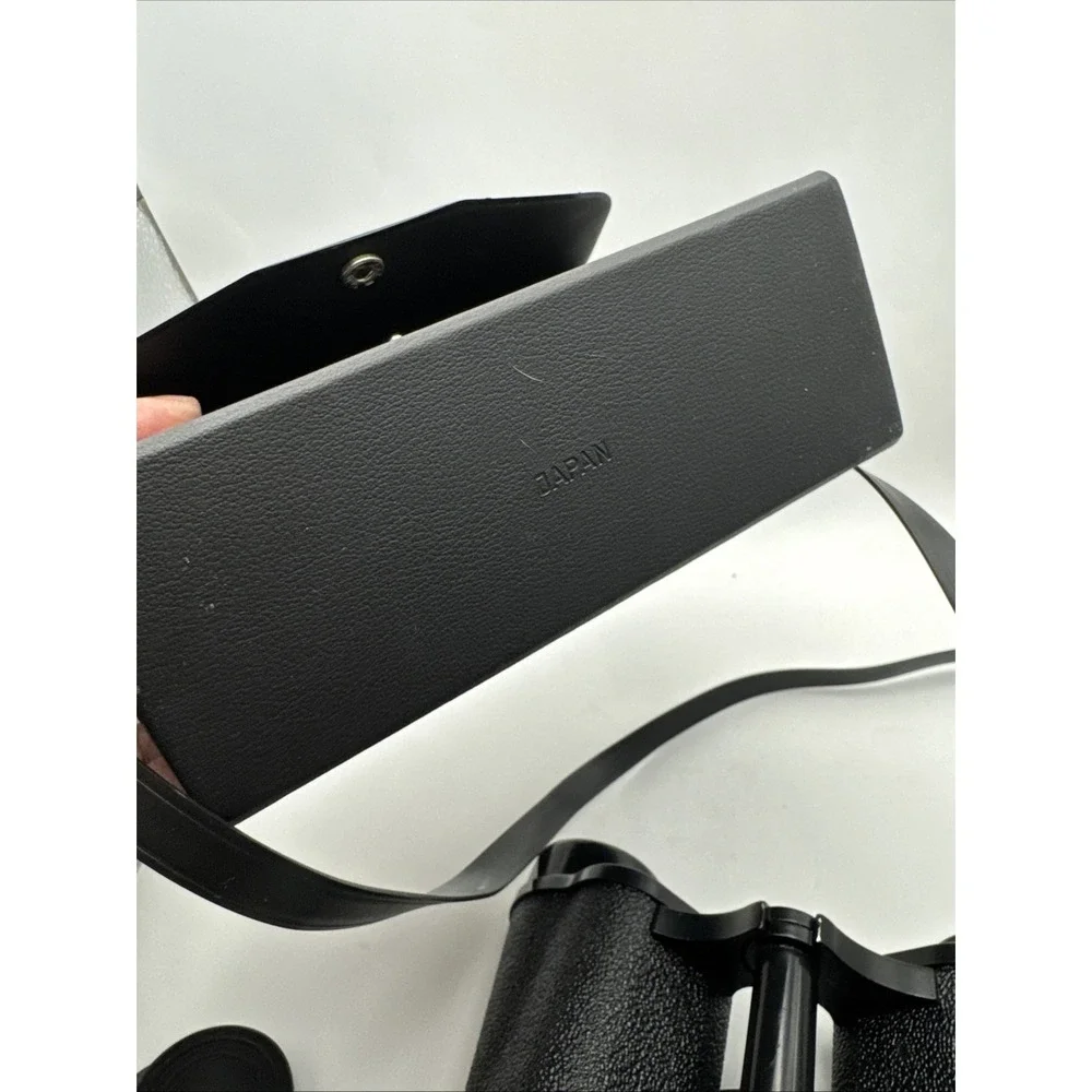 Everlite‎ Binoculars 8x30 Field 7.5° with Carrying Case